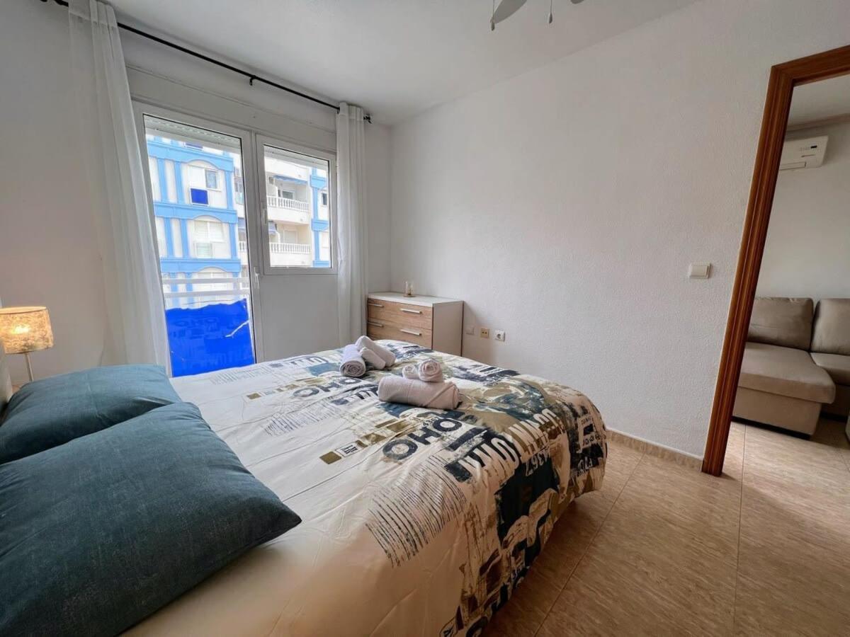 Welcoming Seafront Apartment Tv15 Торрев'єха Екстер'єр фото