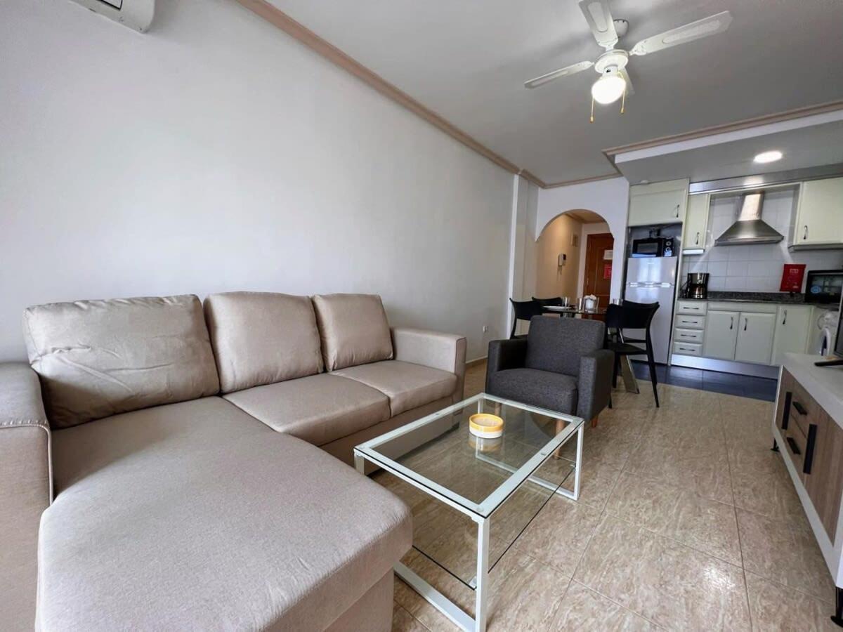 Welcoming Seafront Apartment Tv15 Торрев'єха Екстер'єр фото